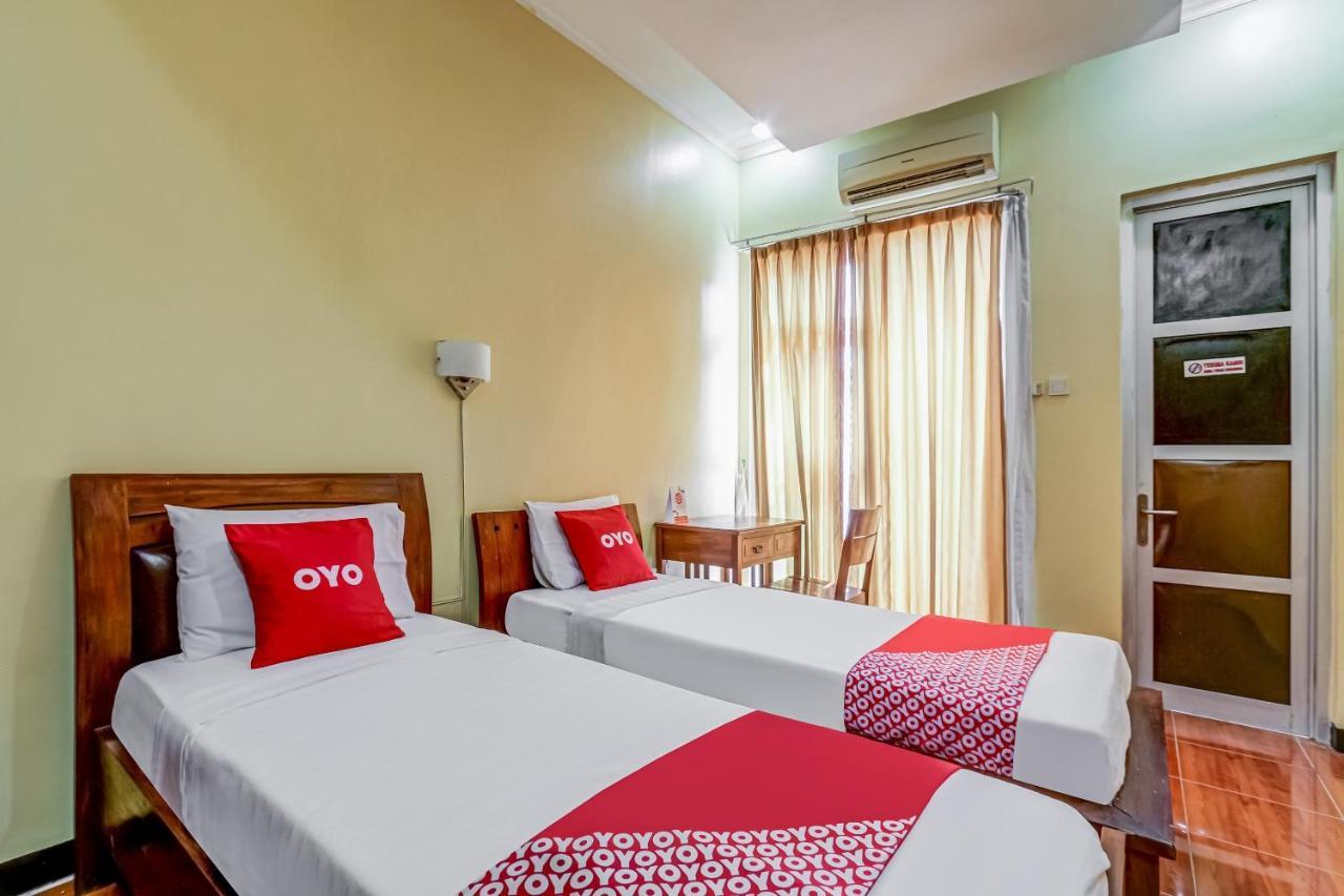 Oyo 91036 Hotel Simpang Lima Gkpri Semarang Exteriör bild